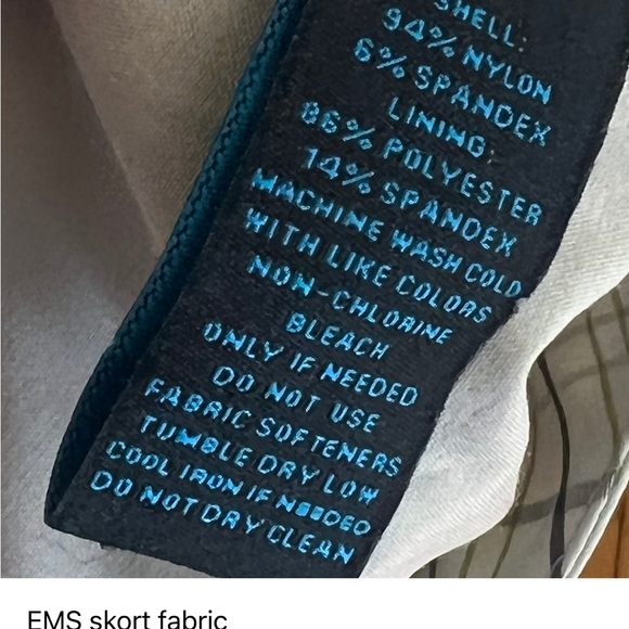 SKORT EMS Zip Pockets Eastern Mountain Sports Sz 10 Cream Tan EMS - Picture 8 of 10